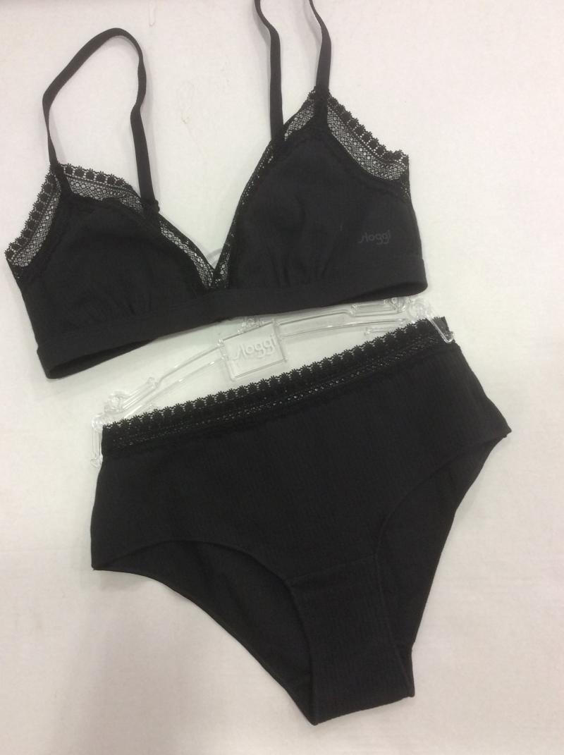 Soutien gorge sans armatures coton bio 17€
 Lot 2 shortys 18€90. Sloggi. Ultra confortable